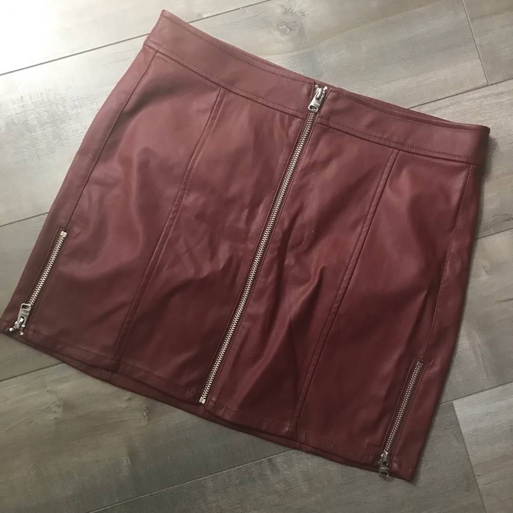 NWT express skirt